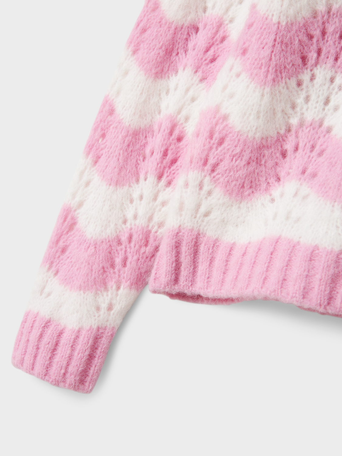 model_shot-front_full